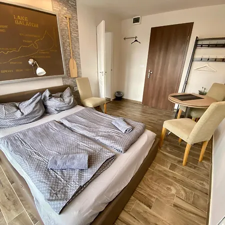 Pensionat Silver Garden 3*