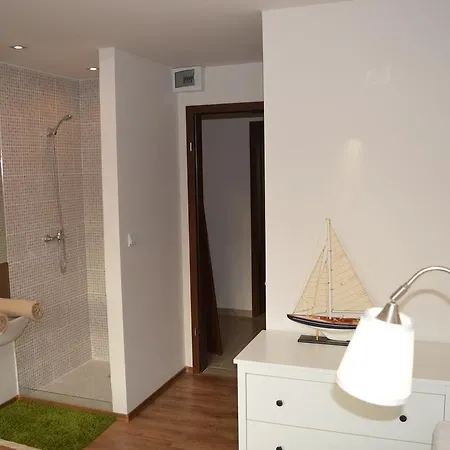 Silver Garden בית הארחה שיופוק